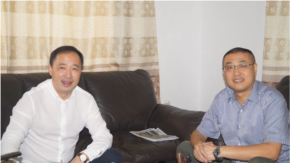 李江参赞考察加纳森拓钢铁有限公司